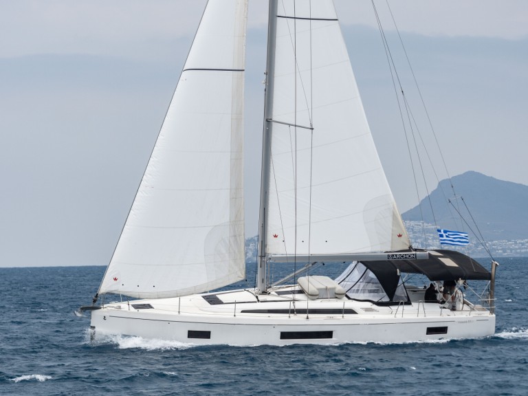 Ein Bénéteau Oceanis 51.1 / owner's version mieten in Rhodos