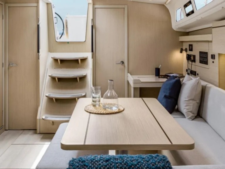 Segelboot mieten in Le Marin - Bénéteau Oceanis 41
