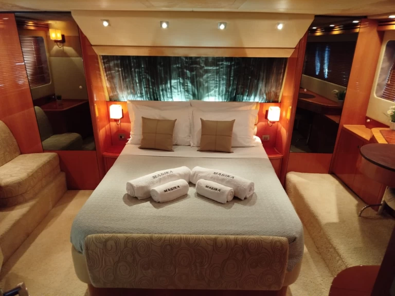 YachtCharter in Álimos - Sealine Sealine T60 auf SamBoat