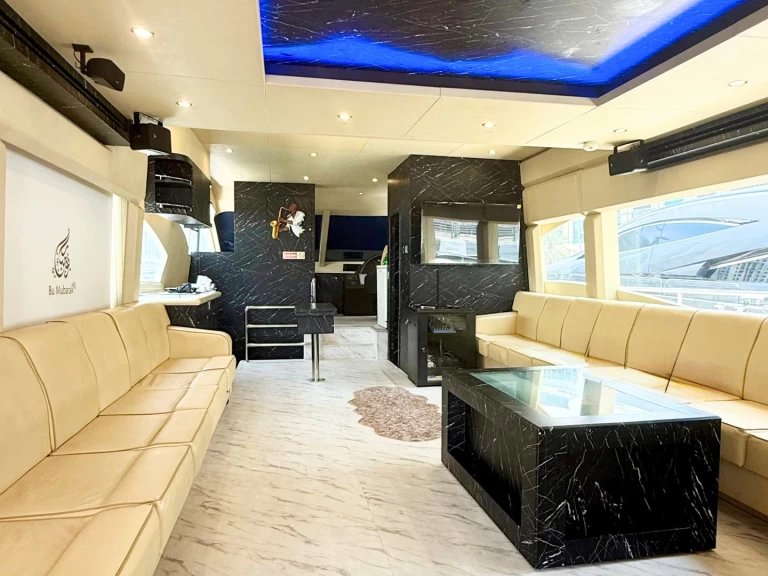 Vermietung Yacht Dubai Marine mit Führerschein