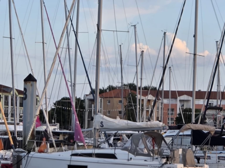 Bootsverleih Bénéteau Oceanis 30.1 Les Sables-d'Olonne Samboat