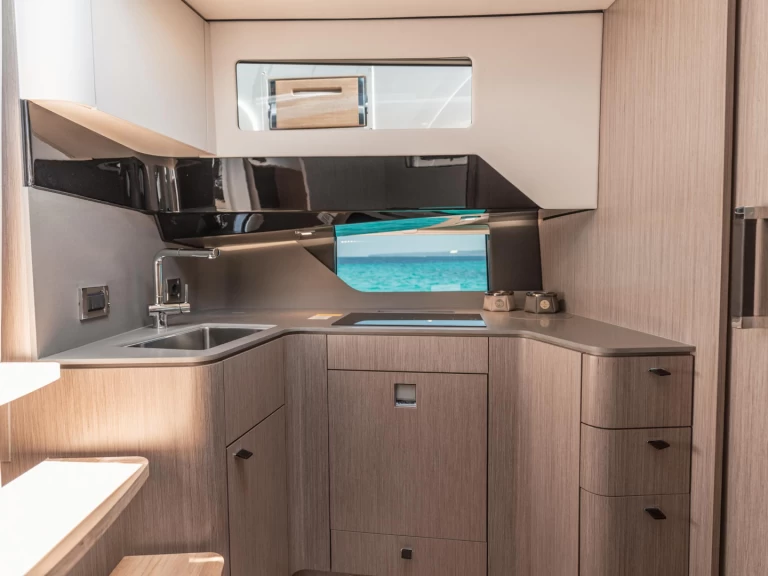 Motorboot mit oder ohne Skipper Fjord mieten in Ibiza Town