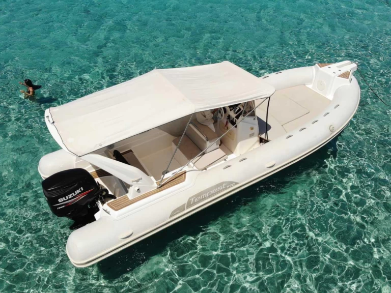 Vermietung Motorboot Capelli mit Führerschein