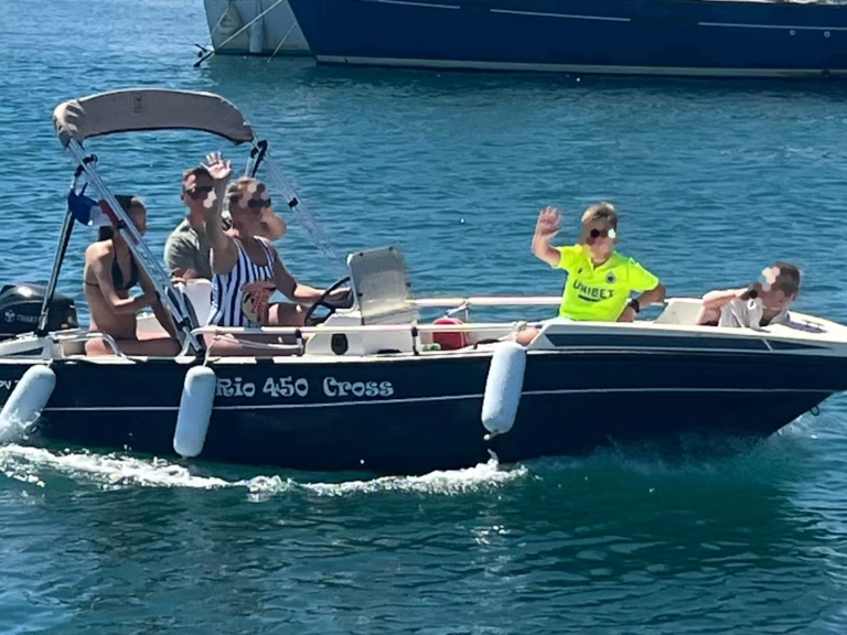 Vermietung Motorboot Rio Yachts mit Führerschein