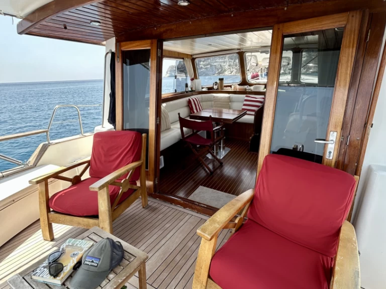 Motorboot mit oder ohne Skipper Menorquin-Yachts mieten in Ponza