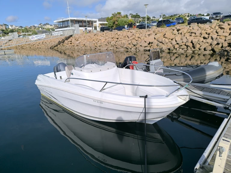 Jeanneau Cap Camarat 5.5 CC Style mieten Trébeurden