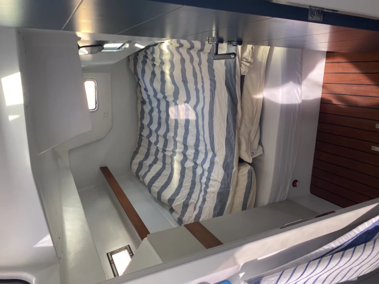 Ein RM RM 1060 mieten in Port de Sitges Aiguadolç