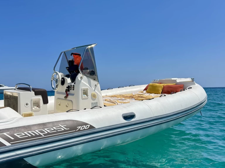 Capelli Tempest 700 mieten Port Cogolin