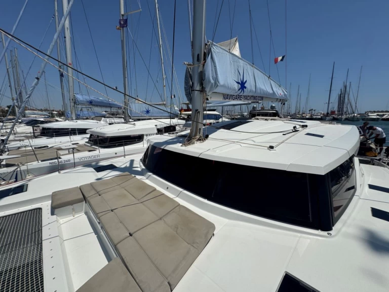 Ein Fountaine Pajot Astrea 42 mieten in Palma de Mallorca