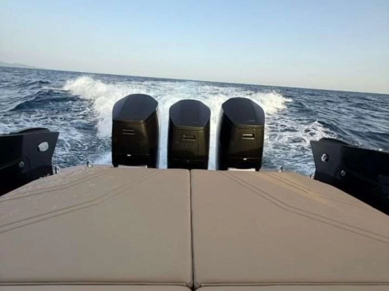 Ein Sea Water Kymera 53 mieten in Bonifacio