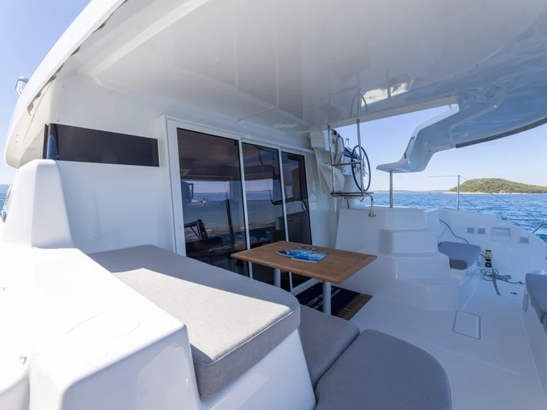 Ein Lagoon Lagoon 38 mieten in Rogoznica