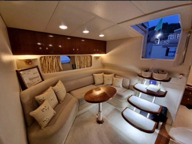 Vermietung Motorboot Baia mit Führerschein