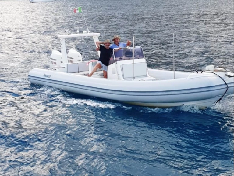Ein Marlin Boat 760 mieten in Salina (Island)