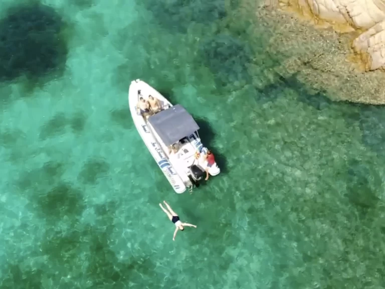 Schlauchboot mieten in Palau zum besten Preis