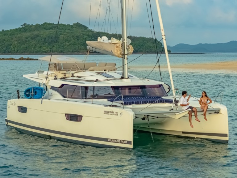 Fountaine Pajot Elba 45 mieten Phuket Yacht Haven Marina