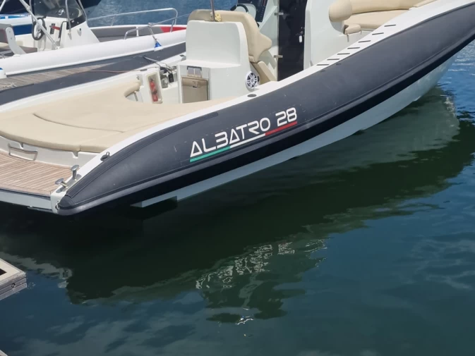 Bootsverleih Albatro Albatro28  Castellammare di Stabia Samboat