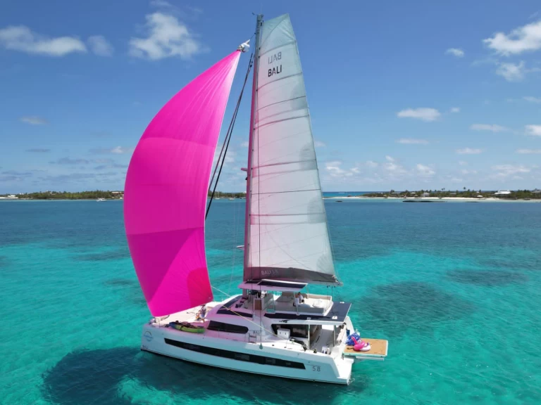 Ein BALI 5.8 - 5 cabines BALI 5.8 mieten in Le Marin