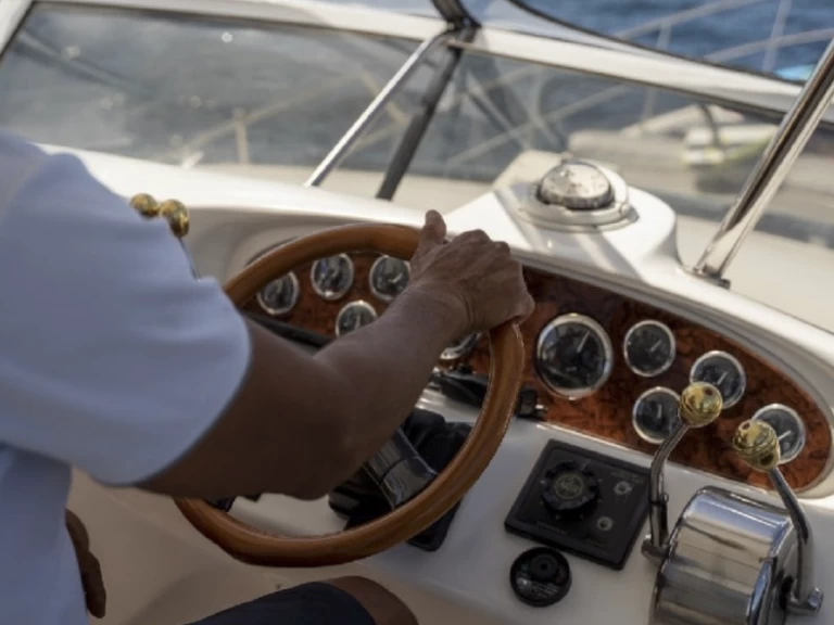 Boot mieten Welt günstig Sea Ray 400 Sedan Bridge