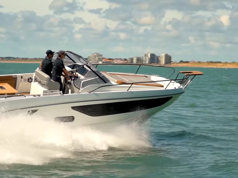 Ein Bénéteau FLYER 9 SUNdeck mieten in Santa Eulària des Riu