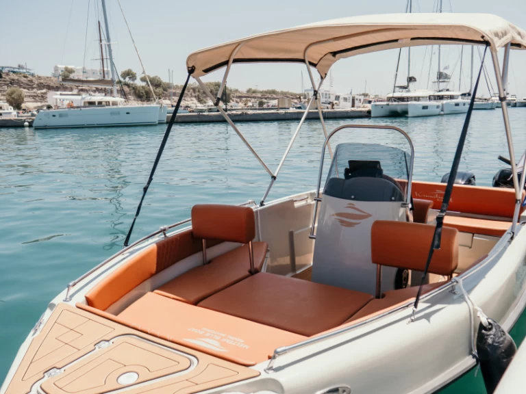 Motorboot mieten in Vlychada zum besten Preis