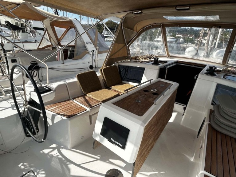 YachtCharter in Gouviá - Dufour Dufour 390 GL auf SamBoat
