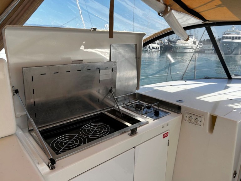 Bootsverleih Jeanneau Sun Loft 47 Gouviá Samboat