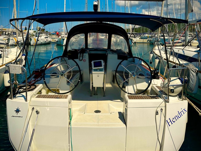 Segelboot mieten in Sukošan zum besten Preis