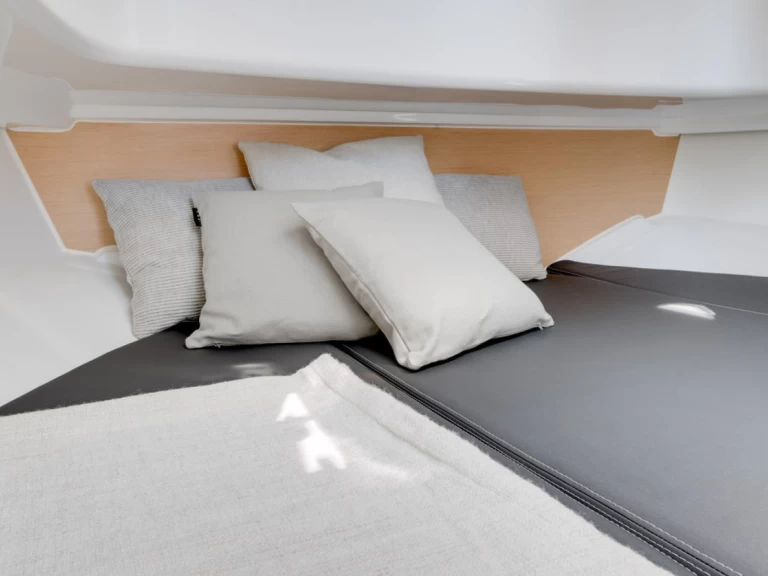 YachtCharter in Puerto Deportivo Marina de Santander - Bénéteau Barracuda 8 auf SamBoat