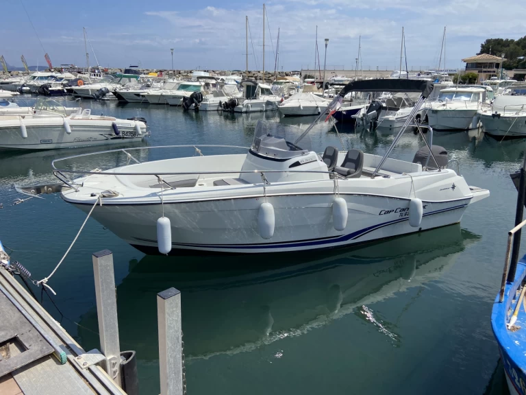 Motorboot mit oder ohne Skipper Jeanneau mieten in Saint-Aygulf