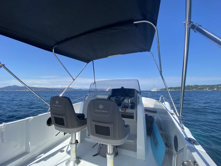 Motorboot mieten in Saint-Aygulf zum besten Preis