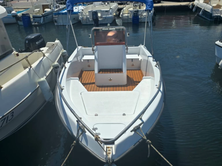 YachtCharter in Le Pradet - T.a mare monella 505 auf SamBoat