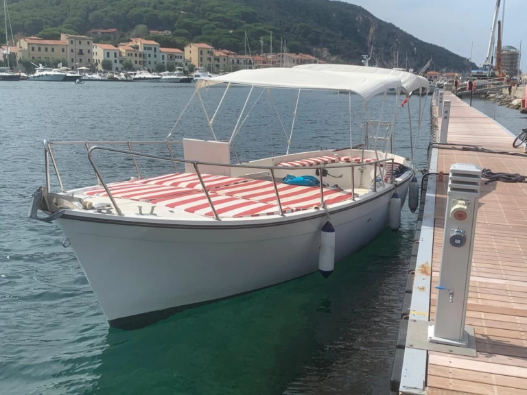 Ein Cantiere Gennaro Gatto Gozzo mieten in Portoferraio