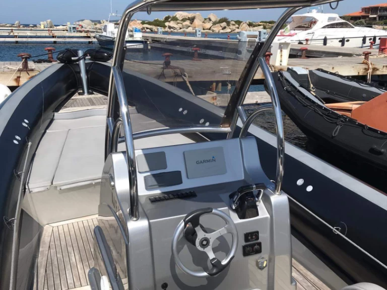 YachtCharter in Bonifacio - Sea Water Sea Water Phantom 300 auf SamBoat