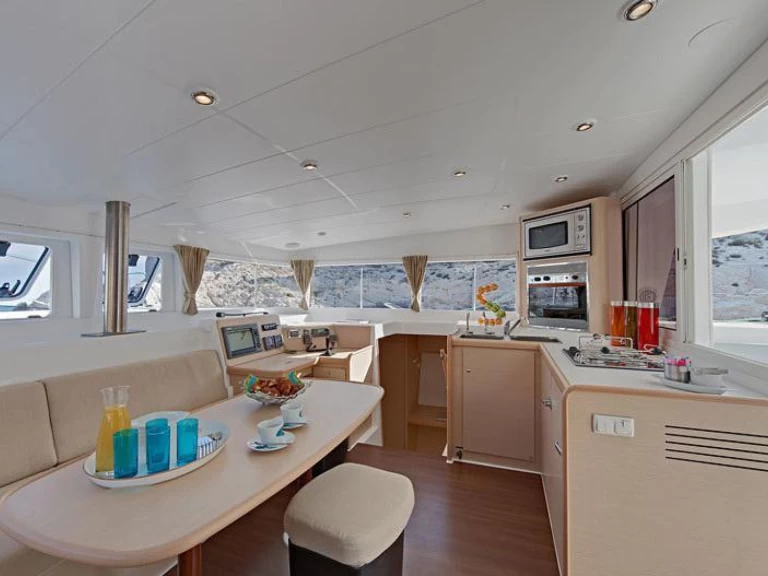 Katamaran mit oder ohne Skipper Lagoon mieten in Es Jondal