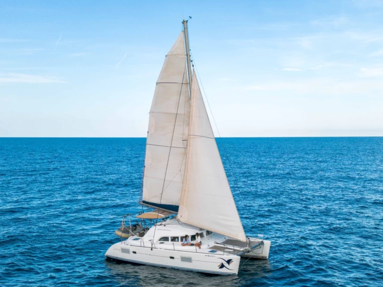 Ein Lagoon Lagoon 380 S2 mieten in Barcelona