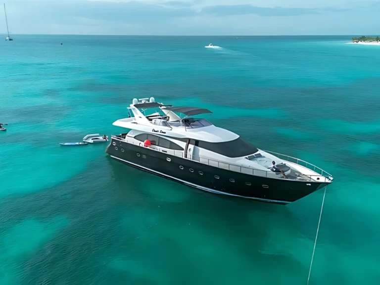 Vermietung Yacht Custom Made mit Führerschein