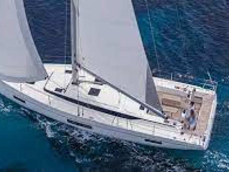 Ein Bavaria Bavaria C42 mieten in Álimos