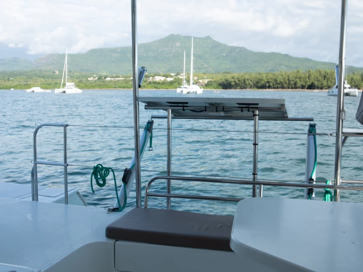 Katamaran mieten in Baie du Tamarin - Fountaine Pajot Mahe 36