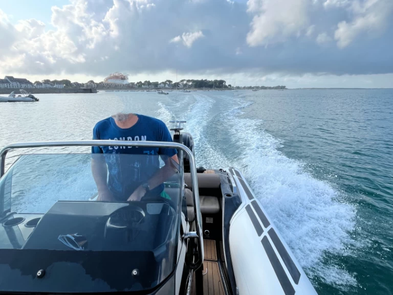 Schlauchboot mieten in Quiberon zum besten Preis