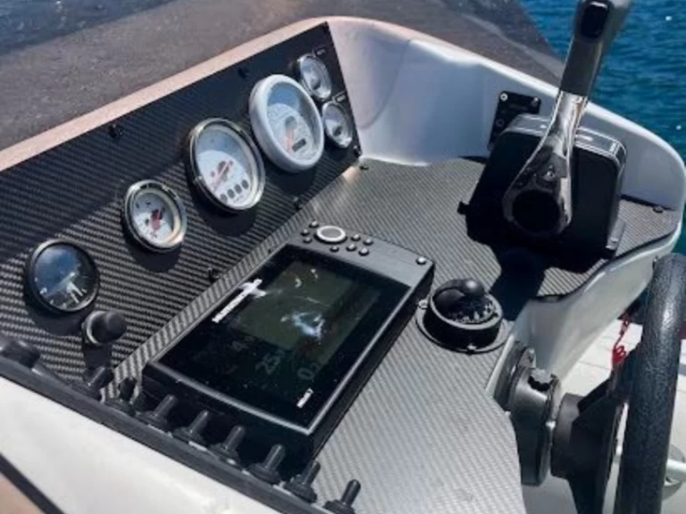 Ein Arimar X-Cellence 730 mieten in Mandelieu-la-Napoule