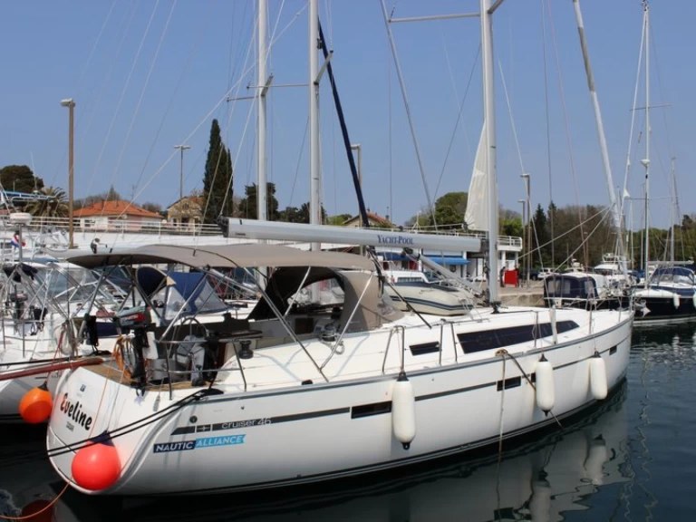 Ein Bavaria Cruiser 46 mieten in Biograd na Moru