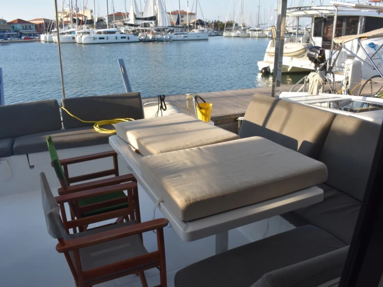 Katamaran mieten in Lefkáda - Fountaine Pajot Isla 40