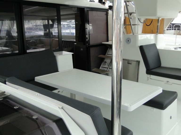 Bootsverleih Fountaine Pajot Saona 47 Álimos Samboat