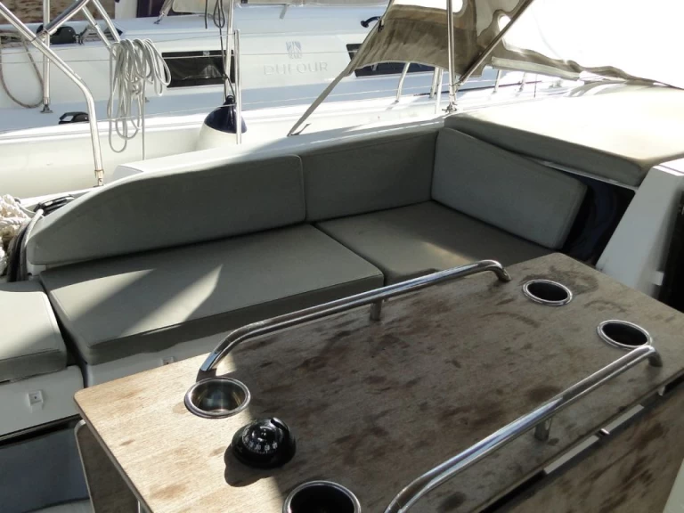 Segelboot mit oder ohne Skipper Bénéteau mieten in Álimos