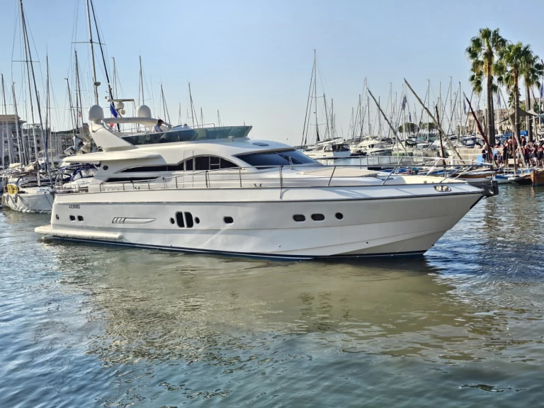 Yacht mieten in Saint-Raphaël zum besten Preis