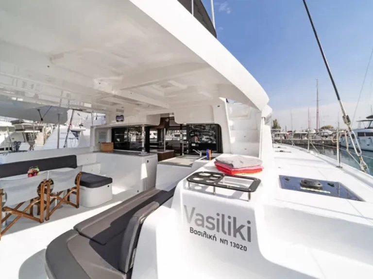 Katamaran mieten in Álimos zum besten Preis