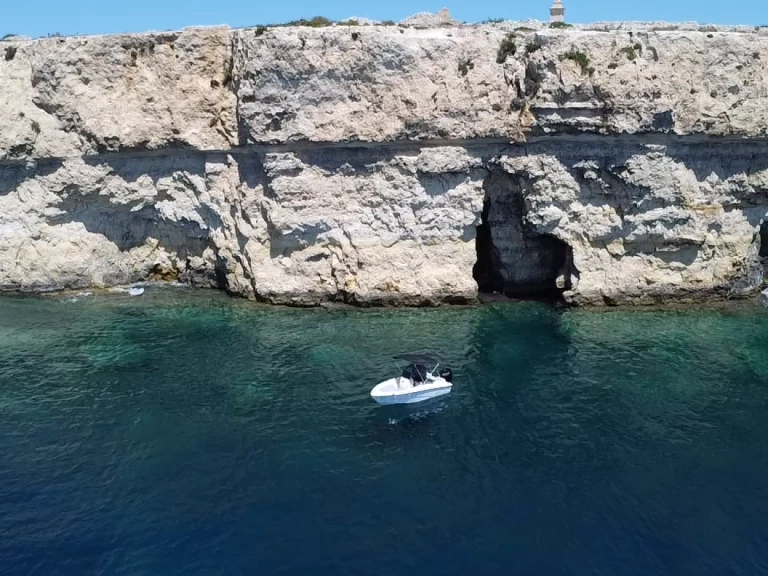 Compass Compass 150 CC mieten Xemxija