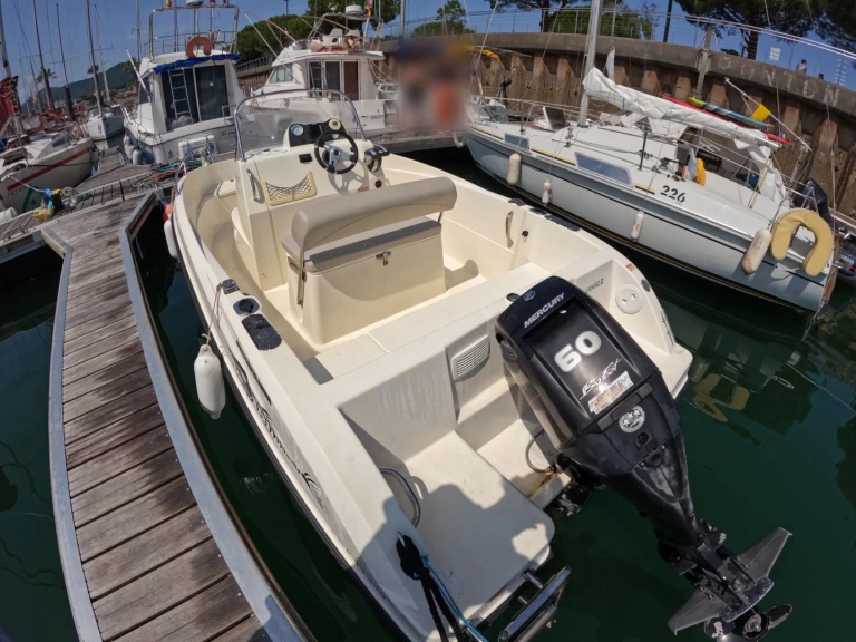 Motorboot mit oder ohne Skipper Quicksilver mieten in Hendaye