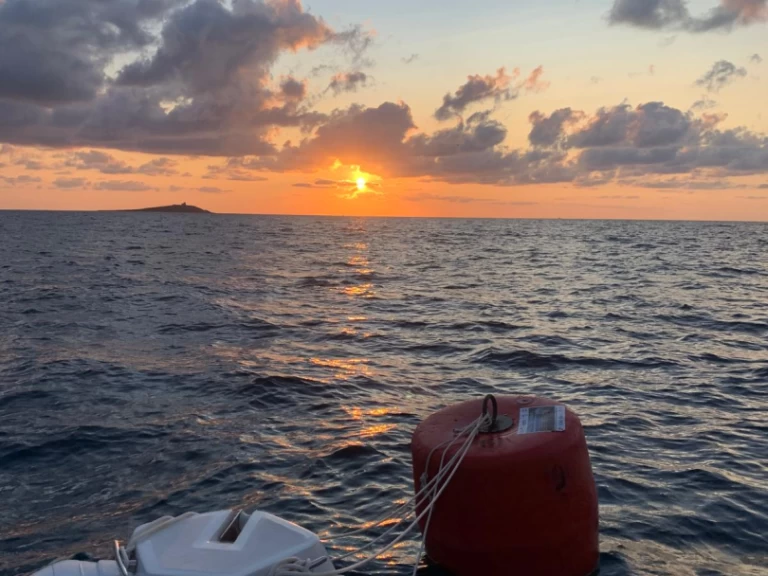 Ein Altamarea Wave 20 mieten in Palermo