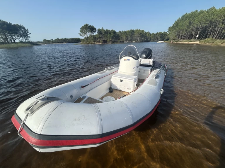 Schlauchboot mieten in Le Moutchic zum besten Preis